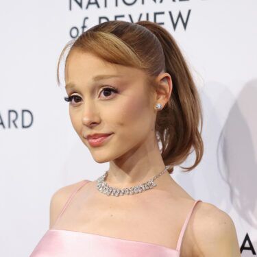 Ariana Grande assiste au gala National Board of Review de 2025 au Cipriani 42nd Street le 7 janvier 2025 à New York.